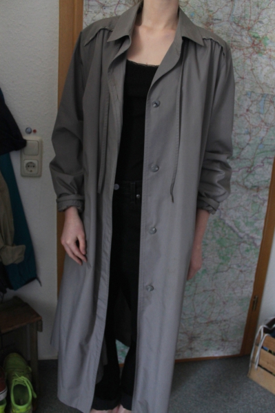 Langer grauer Vintage Mantel 