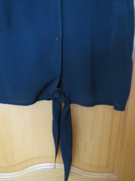 Bluse,schwarz,mit Kragen