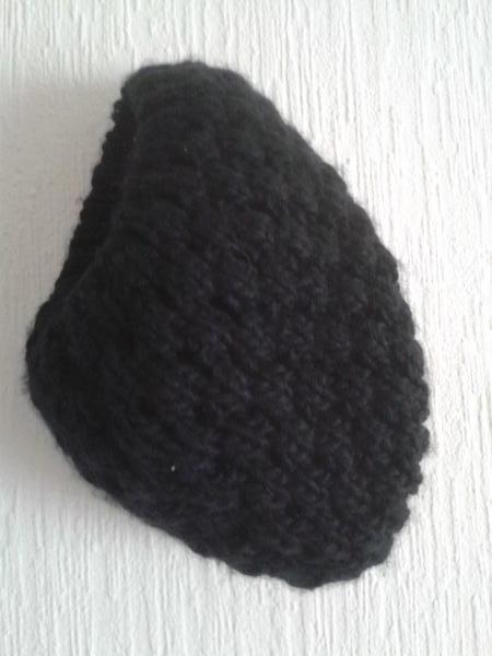 Schwarze Strickmütze