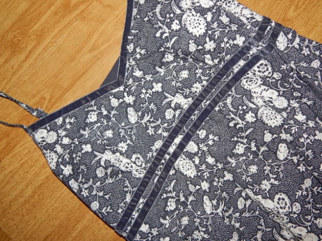 Blümchen Sommerkleid Gr. M der Marke H&M