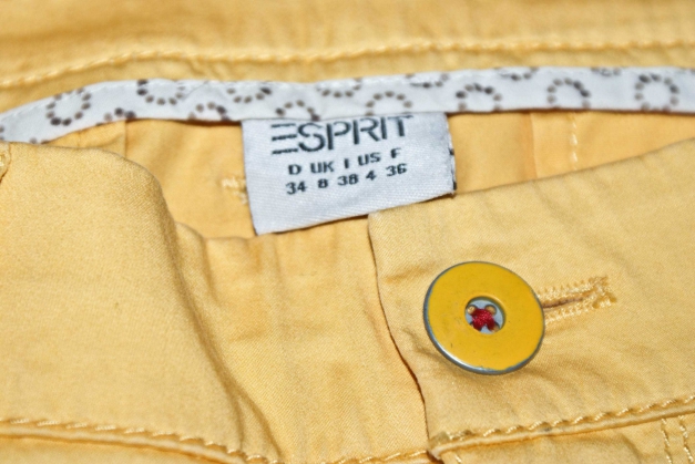 NEU: Esprit Röhrenjeans