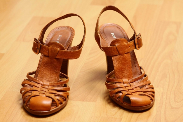 Friis & Company High Heels braun Riemchen