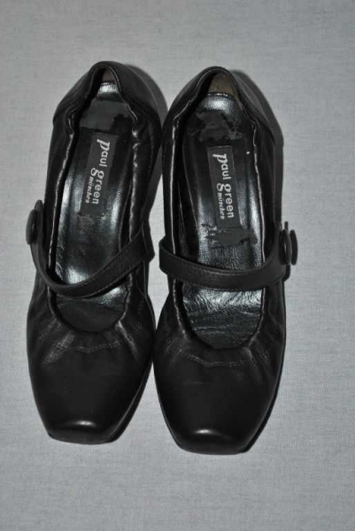 Tolle Pumps mit Gummizug von Paul Green !
