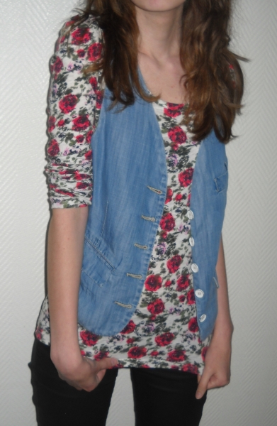 ZARA Jeansweste Weste Jacke jeansblau mittel Knöpfe Rückenteil fein gestreift 34 36 38 XS S M