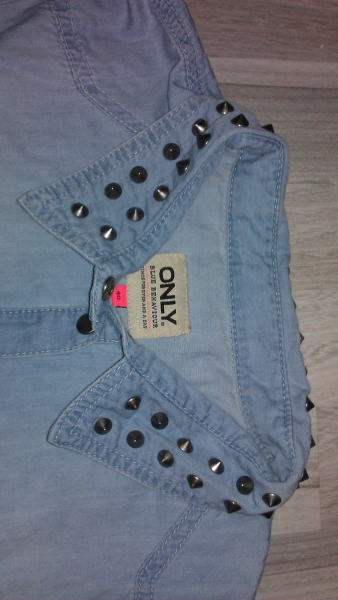 TOLLE ONLY JEANSBLUSE - JEANSHEMD MIT NIETEN! NEU!