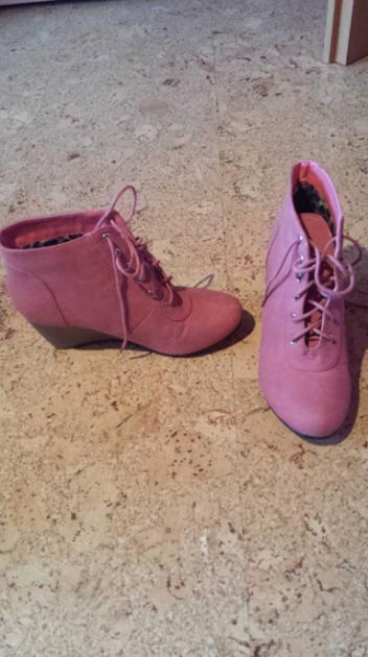 Schuhe mit Keilabsatz