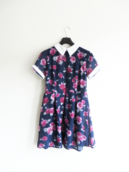 Märchenhaftes Blumenkleid Gr. 38 36 S weißer Kragen retro Vintagelook