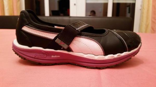 Schwarze Schuhe von Puma