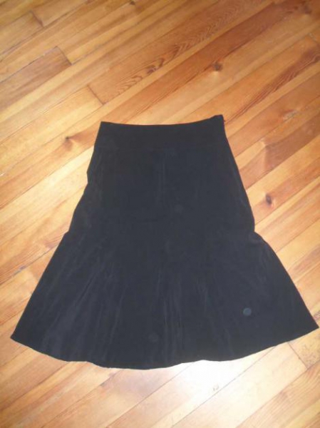 leichter schwarzer Rock