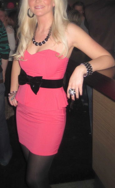 Cocktail Kleid Lachs XS Vollant