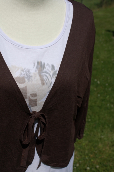 Top ärmellos mit leichtem Jäckchen Georgina B. Uno Piu weiss braun