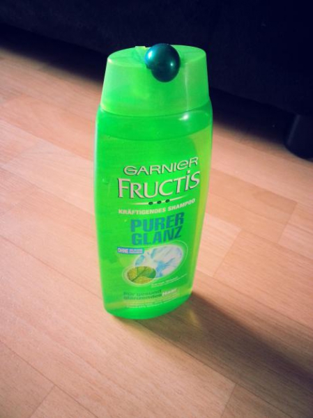 Garnier Fructis - Kräftigendes Shampoo - Purer Glanz