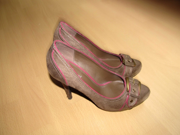 tolle Pumps mit Schnalle