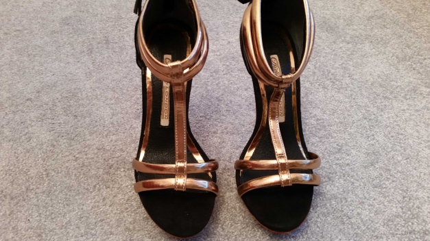 Buffalo Highheels schwarz/gold