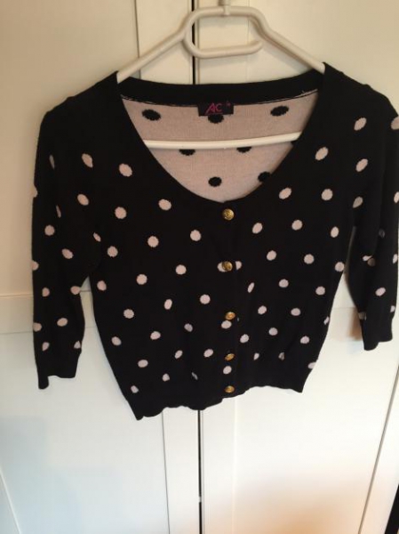 Gepunkteter Cardigan 