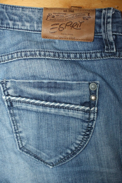 Tolle Esprit Jeans gerader Schnitt 29 30 M / Esprit