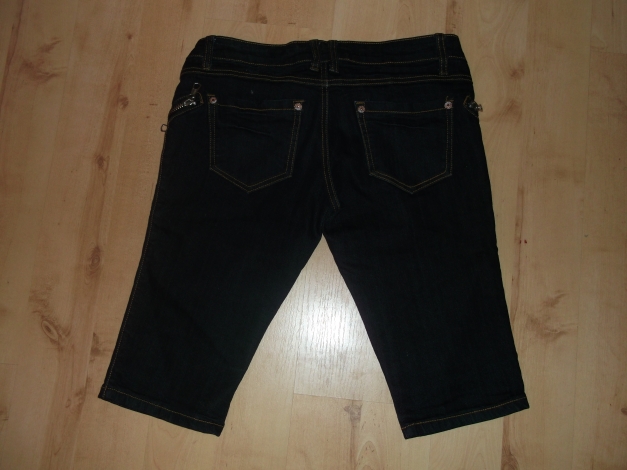 kurze dunkle Jeans von Tally Waijl :)