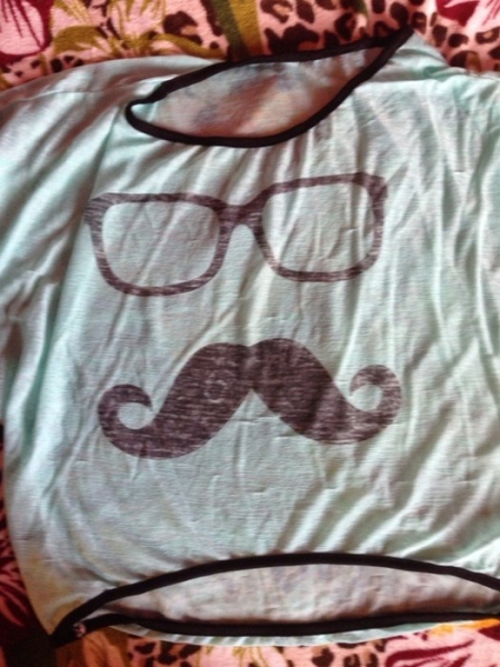 Babyblaues Mustache Shirt