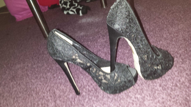 Peeptoes mit Spitze Neu Größe 36