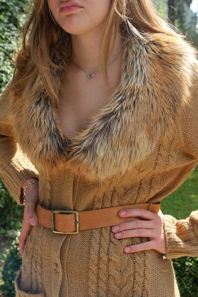 Cardigan mit Fellkragen, Blogger