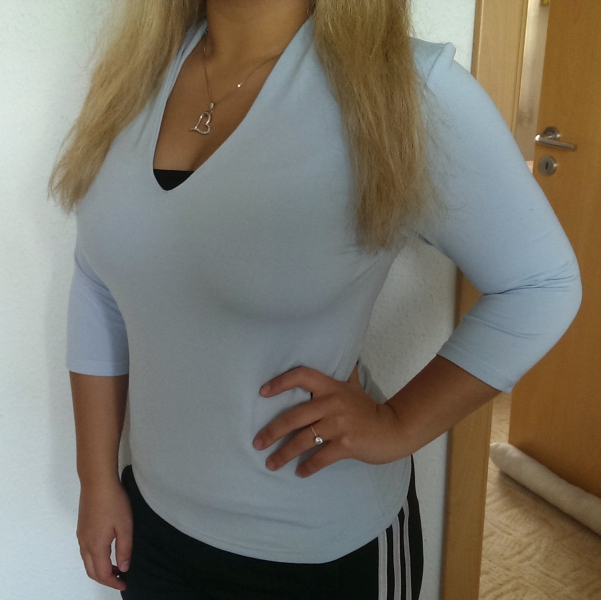 NEU!! Süßes Oberteil in hellblau