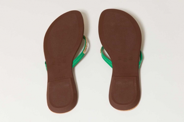 Sandalen mit Strasssteinbesatz