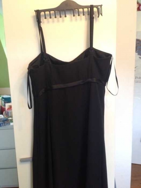 Schlichtes, elegantes Konfikleid von Montego