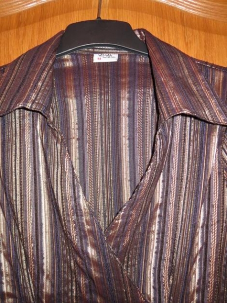 Bluse, gestreift, glänzend, schick, neu