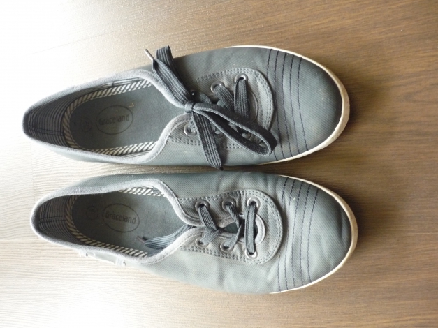 Blaue Schuhe von Graceland in S