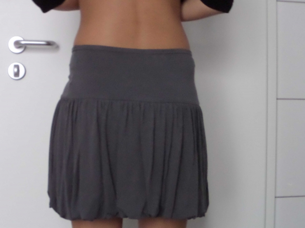 schicker grauer Rock 