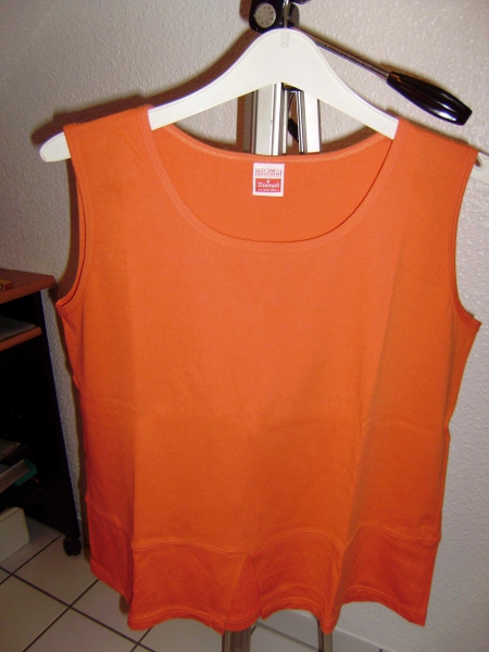 Top von Triumph orange ungetragen Gr. 40
