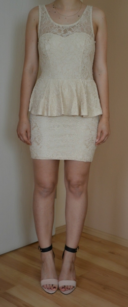 Wunderschönes nude creme Spitzen Peplum Kleid enganliegend Blogger 34 XS wie neu