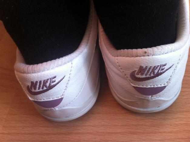 Weiße Nike Schuhe in 39