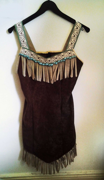 Indianer Kleid mit Halbedelsteinen NEU 