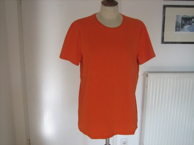 Kombistarkes T-Shirt Gr. 48/50, in trendigem Orange - neuwertig!
