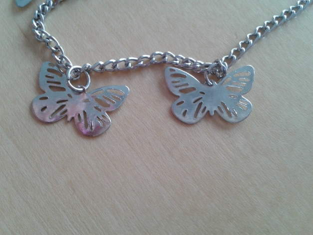 Armband mit Schmetterlingen