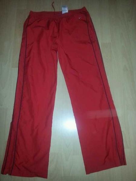 Sporthose Nike rot Gr.38