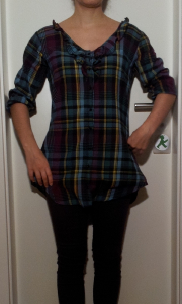 Long Bluse, kariert mit Rüschen
