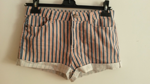 NEU! gestreifte Sommershorts