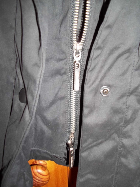 dicker Wintermantel schwarz