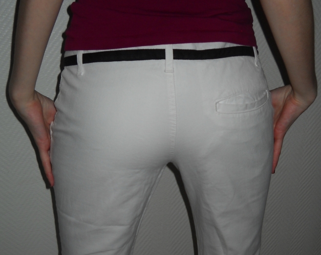 ZARA Bermuda Shorts Hot Pants 3/4 Hose kurz weiß schwarzer Gürtel Band 34 36 XS S M