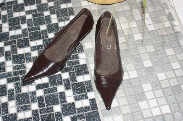 Wunderschöne braune Lack Pumps, Gr. 39
