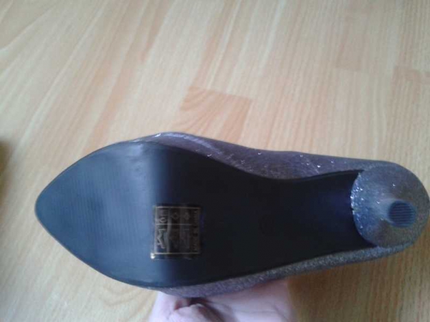 super schöne Glitzer High Heels