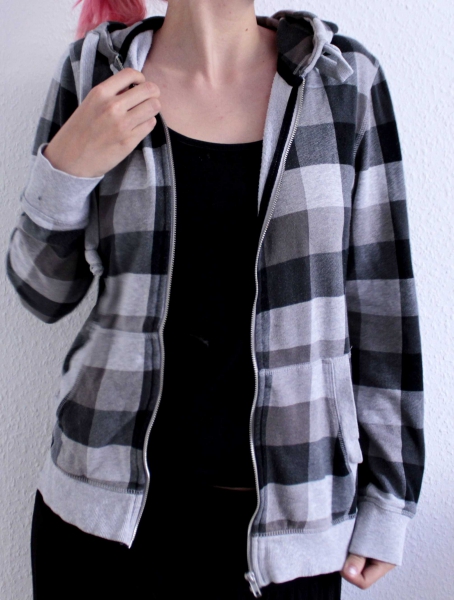 sportliche graue Jacke