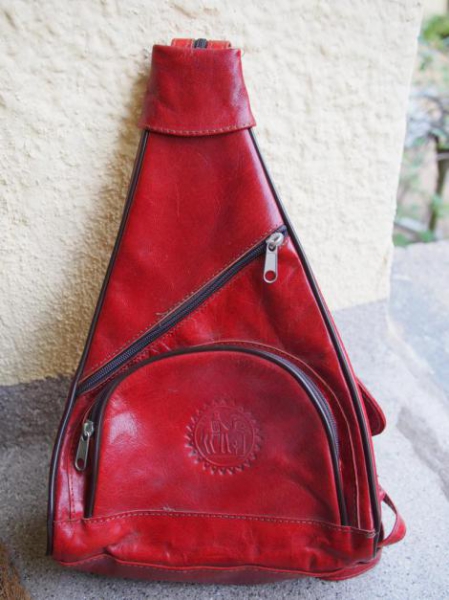 Roter Lederrucksack aus Afrika, Vintage