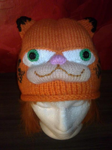 Selbstgestrickte Garfield Mütze