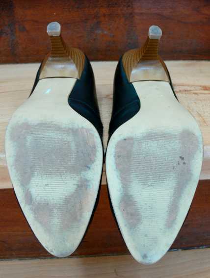 Pumps (38) - Görtz - dunkelblau, fast schwarz - schönes Muster!