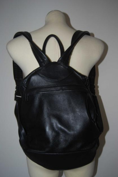 Schwarzer Leder Rucksack  Trendi