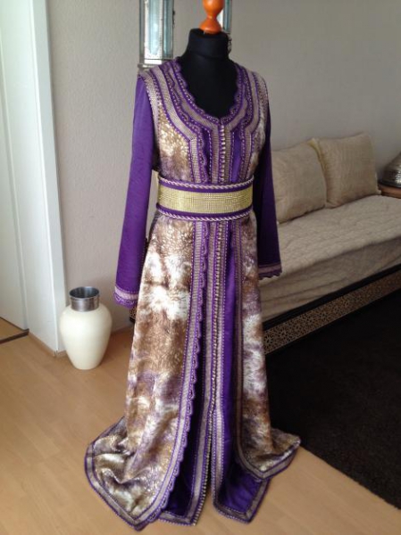 Marokkanischer Dfin mit Gürtel, Jellaba, Takschita, Abaya, Kaftan