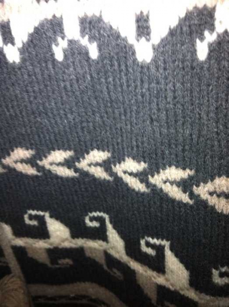 Blogger Poncho kuschelig mit Bommeln